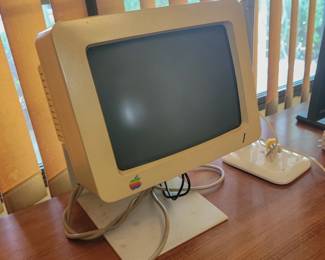 Macintosh monitor