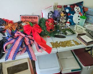 Seasonal decor