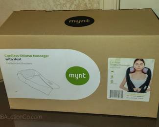 Shiatsu massager