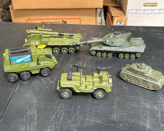 Dinky, Matchbox & Tootsie Toy Vintage Military Vehicles