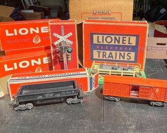 Lionel 3656 Operating Cattle Car and Corral