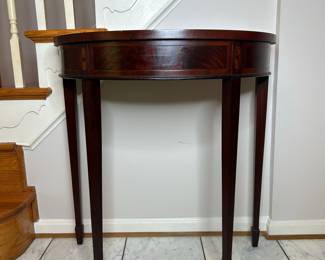 Hekman Federal Style Mahogany Demilune Console Table