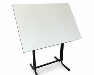 Adjustable Drafting Table
