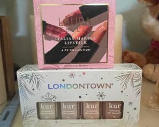 Laura Geller Italian Marble Lipstick 4 PC Collection & Londontown Kur Illuminating Nail Concealer Set