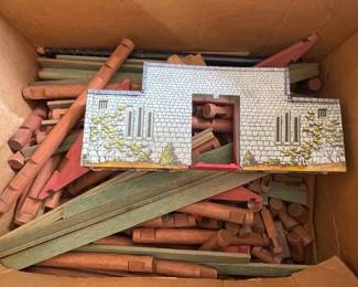 Vintage Lincoln Logs Building Set with Facade
