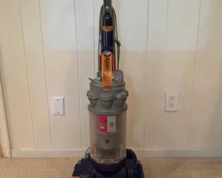 Dyson DC25 Animal Ball Upright Vacuum Cleaner