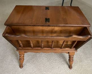 Vintage Ethan Allen Heirloom maple wood dough box end table featuring a magazine rack and hinged top.