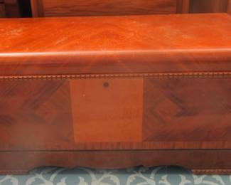 Super nice Lane vintage cedar chest (Hope Chest) great shape