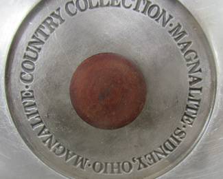 Bottom of Magnalite cookware.
