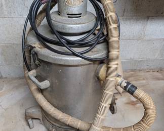 Clark Industrial shop vac (works)