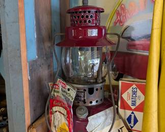 Vintage Single mantel Lantern