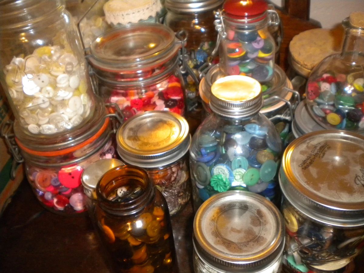 BUTTONS EVERYWHERE !!!