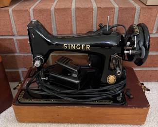 Singer Sewing Machine