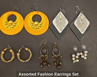Assorted Fashion Earrings Set