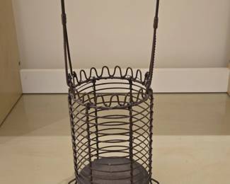 Wire Handle Wine Caddy