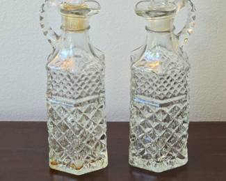 Pair of Anchor Hocking Wexford Cruets with Stoppers