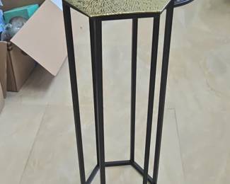 Hexagonal Pedestal Side Table with Embossed Top