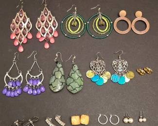 Assorted Fashion Earrings Lot