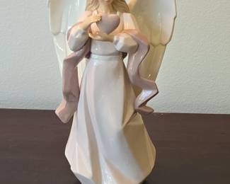 HMK Ltd. Angel with Heart Figurine