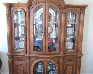 Michael Amini Monte Carlo China Cabinet