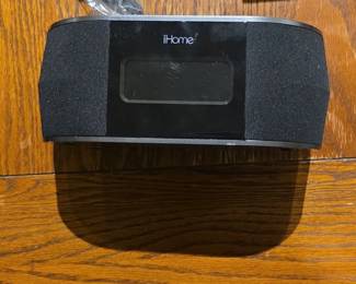 iHome Dual Alarm Clock Radio with Speaker