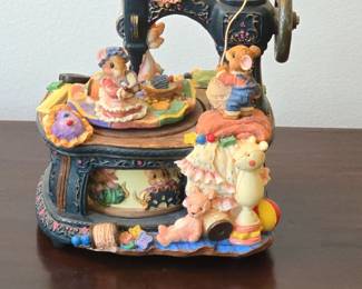 Classic Treasures Musical Sewing Machine with Mice Figurines