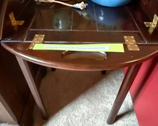 The Bombay Company Georgian Style Butlers Tray Table