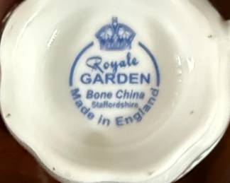 Royale Garden Bone China Teacup and Saucer Set second image