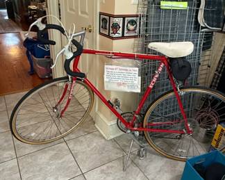 Vintage Schwinn Le Tour Bicycle