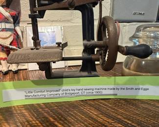 Smith Egge Little Comfort Cast Iron Chain Drive Sewing Machine second image