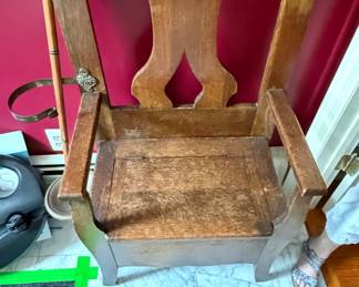 Antique Oak Hall Tree with Mirror and Bench Seat Quarter Sawn Oak second image
