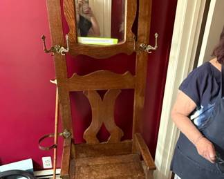 Antique Oak Hall Tree with Mirror and Bench Seat Quarter Sawn Oak