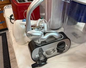 Metrokane Rabbit Wine Opener Set