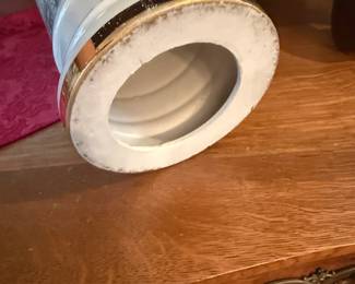 Vintage lamp base with Geese Motif and Gold Trim third image
