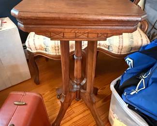 Eastlake Victorian Walnut Parlor Table