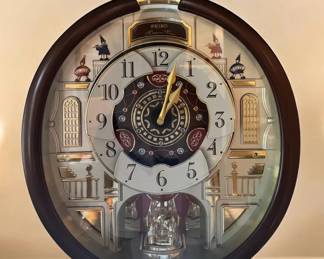 Seiko Wall Clock, Incredible Movement