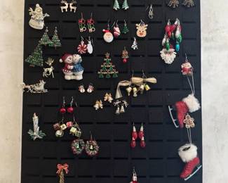 Festive MultiPiece Holiday Costume Jewelry Collection Pins And Earrings