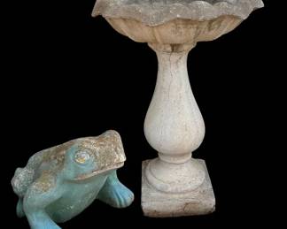 Cement Garden Art Whimsical Frog Scalloped Birdbath