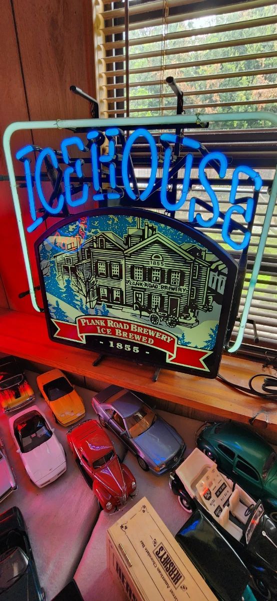 Ice House Neon Beer Sign