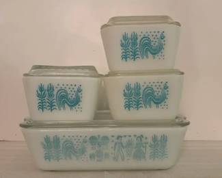 Vintage Pyrex Amish Butter print Refrigerator Dish Set