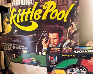 Vintage Aurora Skittle Pool 1972