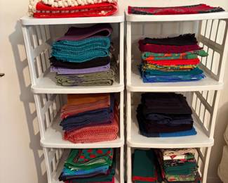Placemats, napkins, table cloths 