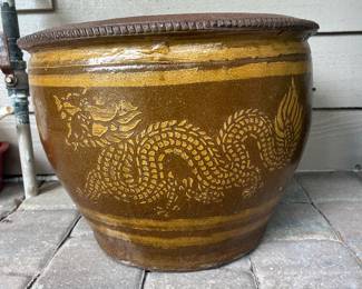 Lg Dragon pot