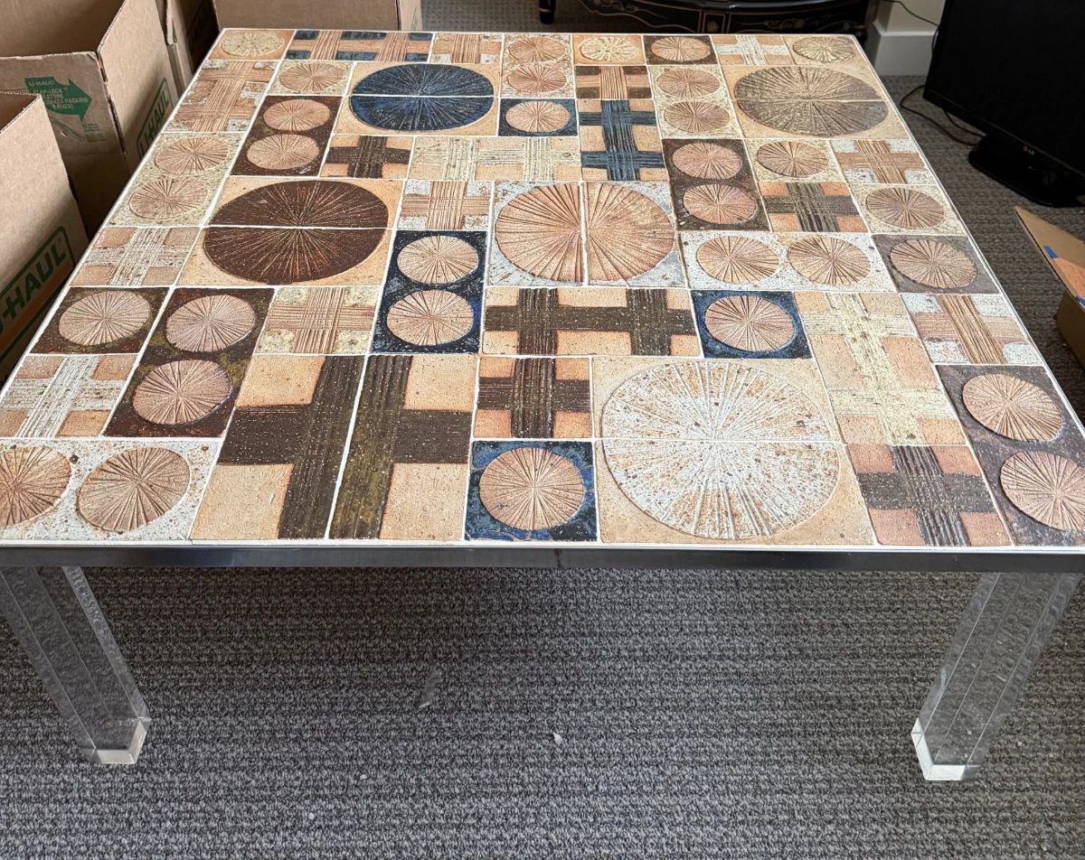 MCM table downtown LG