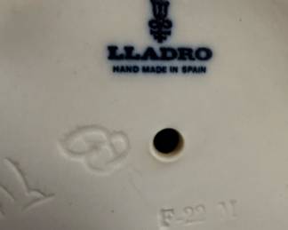 Lladro Naughty Girl Figurine 5006