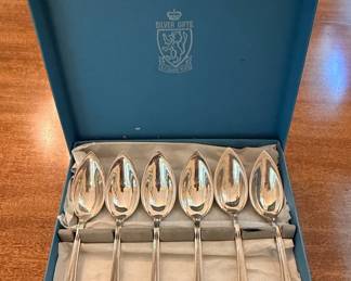 Silver Gifts A-1 Silver Plate Spoons Set