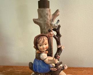 Hummel "Apple Tree Girl" Table Lamp