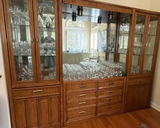 Thomasville Display Cabinet with Hutch