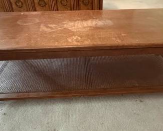 Mid-Century Modern Coffee Table Style