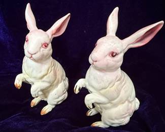 Lefton H880 Ceramic Bunny Figurines